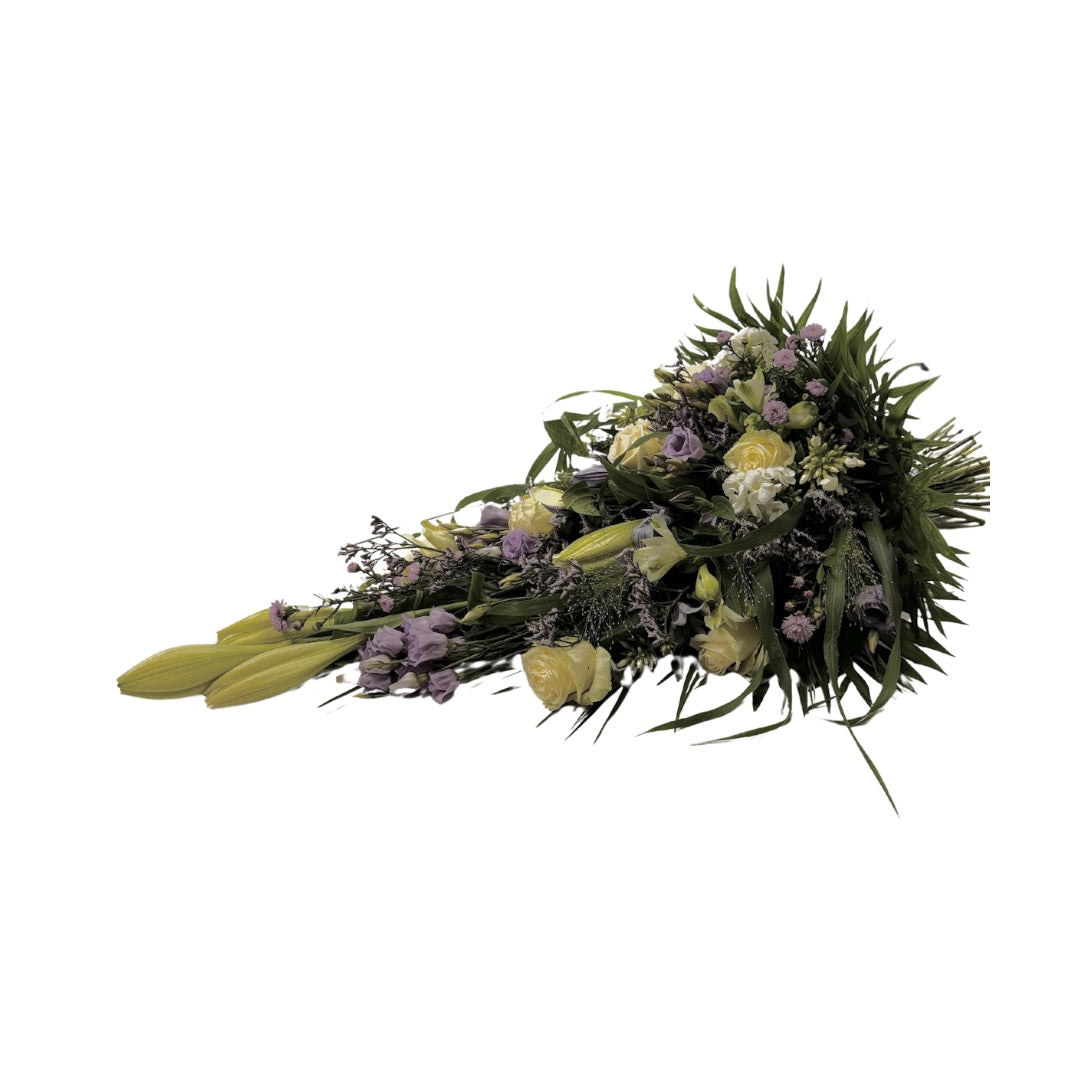 Lys Lilla Bårebuket med lyse lilla og creme blomster